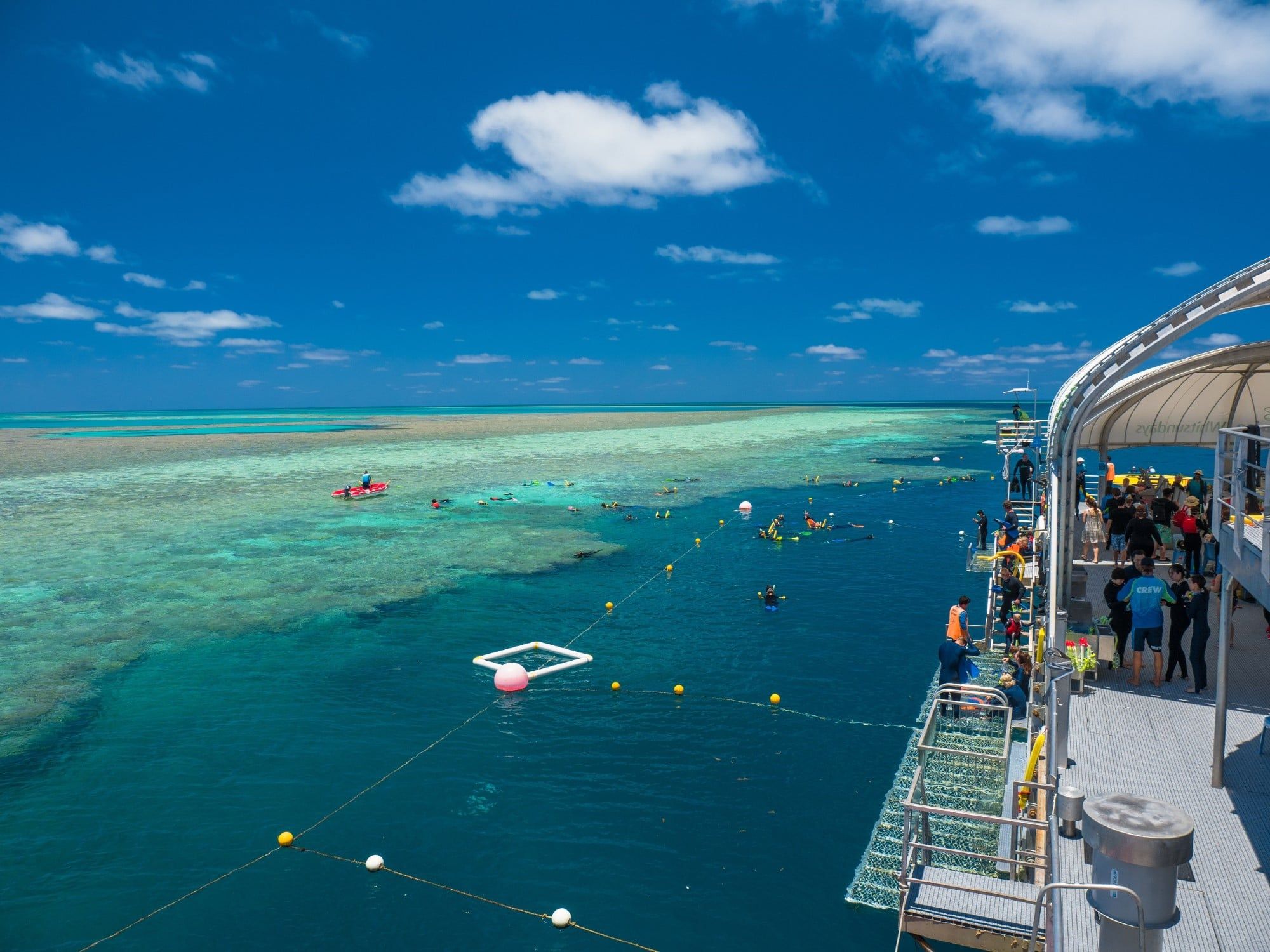 cruise whitsundays great barrier reef